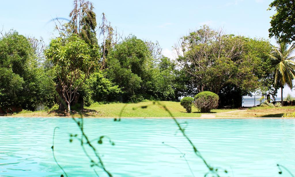 City Hub Lagoon Negombo Eksteriør bilde